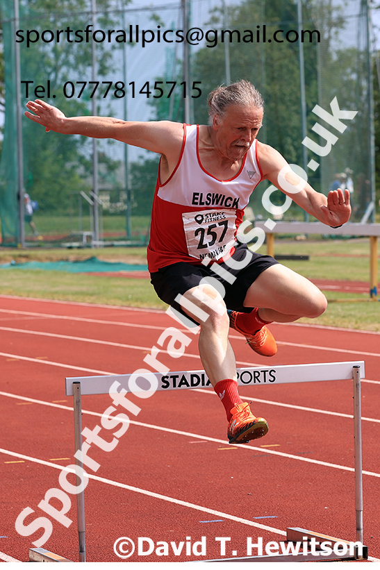 Hurdles, 2025 NEMAA Track and Field, Monkton. Photo: David T. Hewitson/Sports for All Pics